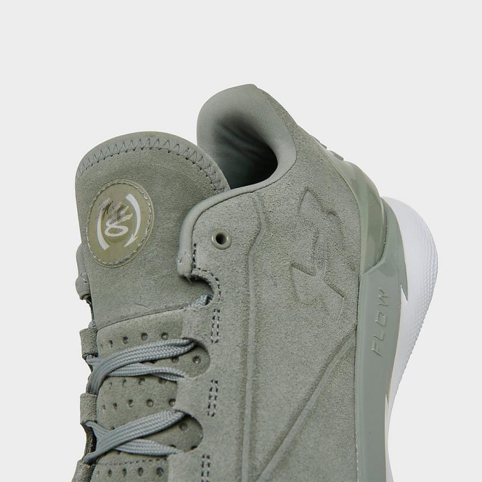 curry 1 low grey